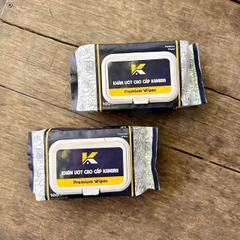 Thùng 30 gói (mỗi gói 100 tờ) khăn giấy ướt cao cấp KMR PREMIUM WIPES vitamin E chống oxy hóa, Không paraben an toàn mọi loại da [BH: NONE]