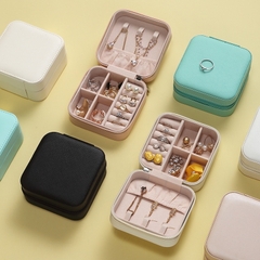 Hộp vuông mini đựng trang sức bỏ túi size 10x10x5cm [BH: NONE]