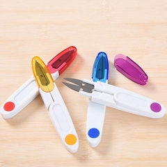 Kéo cắt chỉ có nắp xếp gọn [BH: None] hjk92