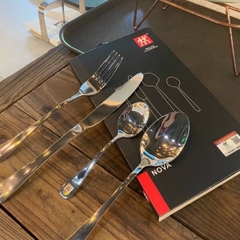 Set 2 thìa ăn cơm nhà bếp inox lớn nhỏ kèm dao nĩa nova