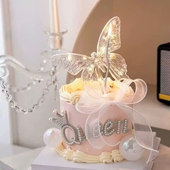 Bướm nhựa trắng kèm đèn sáng.