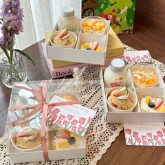 set 54 thẻ chữ nhật Happy women's day hoa tuylip (mix 3 mẫu) (9x11cm).