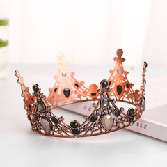 Vương miện đá đen - nhựa đen đk 12.4cm.