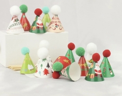 Hộp 15 mũ mini gắn bông (gắn sẵn) chủ đề Noel -MẪU MỚI.