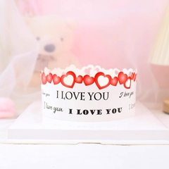 Set 10 thành bánh giấy trái tim (kt 10cm x 50cm) và 10 đôi tình yêu chùm bóng.
