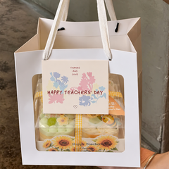 Set 10 hộp cupcake HOA HƯỚNG DƯƠNG VÀNG 17x17x10cm - 4 ngăn (HÀNG TRUNG).