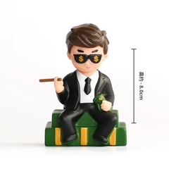 Tượng nhựa -sếp (boss) đeo kính chữ S (dáng ngồi).