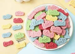 Bánh quy 180gam -  mix nhiều chi tiết (love, luck, smile).