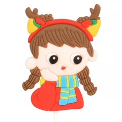 TUONG-Bé gái noel áo đỏ, khăn len xanh (nhựa dẻo).