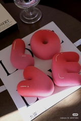 Khuôn silicon làm bánh mousse hình chữ LOVE.