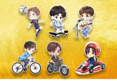Set giấy 6 cậu bé năng động.