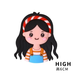 Tượng nhựa dẻo-bé gái mặc áo yếm xanh dương.