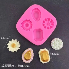 Khuôn silicon hình KIM CƯƠNG- 4 viên (có viên hình bông hoa).