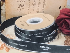 Ruybang vải kt 2.5cmx 35m - chữ CHANEL paris màu trắng-nền ĐEN.