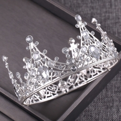 Vương miện đá TRẮNG - nhựa TRẮNG đk 12.4cm.