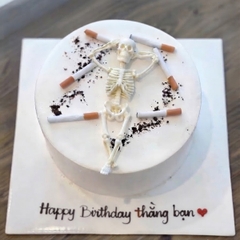 Set đất nặn - bộ xương và 9 điếu thuốc.