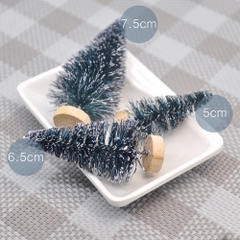 Set 5 cây thông (kt 7,5cm).