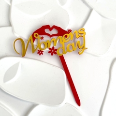 10 Mica Women's day 2 lớp vàng đỏ (có hình tay tạo trái tim).