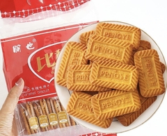 Bánh Quy hình chữ nhật màu vàng nâu vị Caramel (gói 308gam).