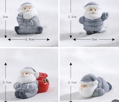 Set 5 tượng ông già noel nhựa đặc màu ghi (mix 4 mẫu).