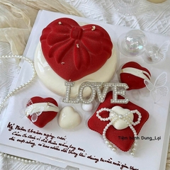 Set 5 chữ LOVE gắn hạt-HỒNG  (size to 4.5cm).