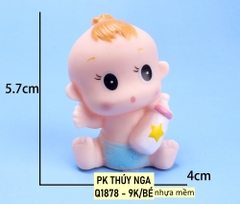 TUONG-Em bé bình sữa da hồng-bé trai (nhựa mềm).