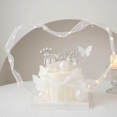 Chữ MOM đội vương miện gắn hạt-TRẮNG.