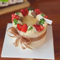 Bánh quy hình gấu đứng size to 3.6cm-MÀU NÂU ĐẬM (hộp nhựa 200gam).