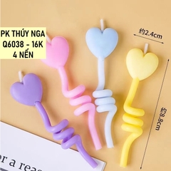 Vi 4 cây nến thân xoắn - hình TRÁI TIM sắc màu.