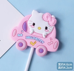 Set 4 tượng nhựa dẻo - mèo kuromi, melody, kitty và chó Cinnamoroll (ngồi xe).