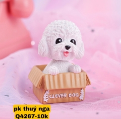 TUONG-Chó nhựa ngồi giỏ-trắng SALE