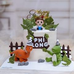 TUONG-Bé trai yếm xanh, mũ đỏ (nhựa) J9