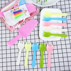 Set 10 phần ăn CÓ NẾN (1 dao, 10 dĩa, 10 đĩa, 1 nến).