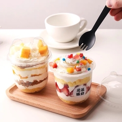 Set 50 cốc kèm nắp hình gấu (300ml).