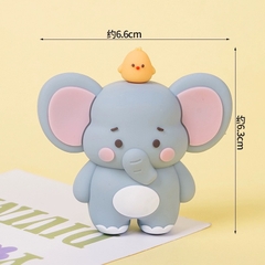 Tượng silicon - Voi con.