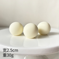 Set 3 quả bóng nhựa dẻo SIZE TO 2.5cm -MÀU KEM.
