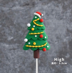 Tượng dựa dẻo - cây thông quả đỏ-vàng-trắng (noel).