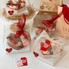 Set 5 hộp khuôn bánh trái tim (cao 11cm x đế 13.5cm).