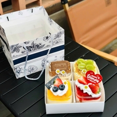 Set 10 túi giấy -  size nhỏ 18.5x18.5x15 cm (đựng hộp 4 ngăn).