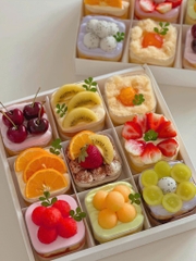 Set 10 hộp cupcake thấp đế giấy gấp 24.5x24.5x10.5cm - 9 ngăn.