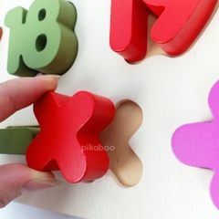 Bảng chữ cái và số bằng gỗ