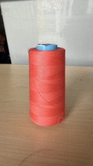 Cuộn chỉ may nhiều màu 3000m sợi 40/2, phù hợp máy may công nghiệp và gia đình.