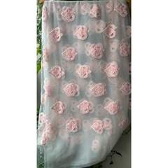 Vải Lưới (SLx0.5m khổ 1.6m) thêu hình trái tim hồng