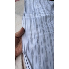 Vải kate (SLx0.5m khổ đa dạng) sọc có kim tuyến, co dãn nhẹ; phù hợp may áo, đầm, khăn trải bàn, picnic.