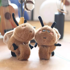 Vòng Đeo Tay Tiểu Cường Kéo Dây Rung Cánh, Đồ Chơi Con Gián Vô Tri