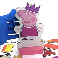 Đồ chơi ghép hình nam châm thay trang phục cho Heo Peppa hộp gỗ 25 chi tiết nam châm