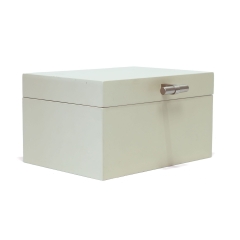 Hộp đựng trang sức hình chữ nhật sơn mài