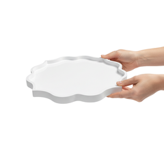 Khay hoa cánh nhọn gỗ sơn mài trắng viền cách điệu