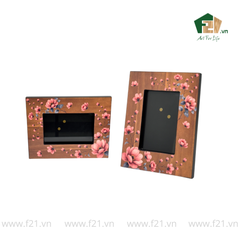 Khung hình chữ nhật gỗ hoạ tiết hoa văn cổ điển