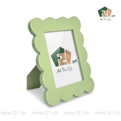 Khung hình chữ nhật gỗ viền lượn sóng mềm mại